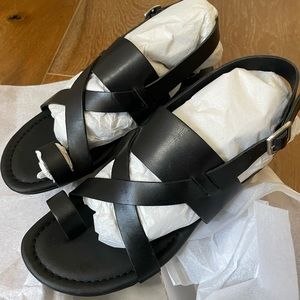 Sarto Gia Sandal, black size 7.5. New in box.